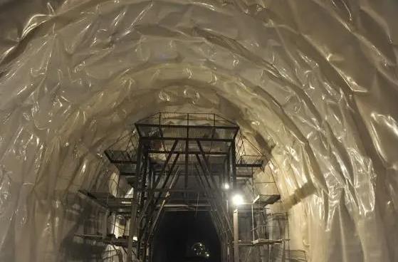 平泉隧道蒸汽增压增温设备 隧道蒸汽减压阀图片 隧道养护拱